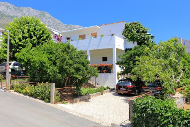 Apartments by the sea Zivogosce - Blato, Makarska - 1057