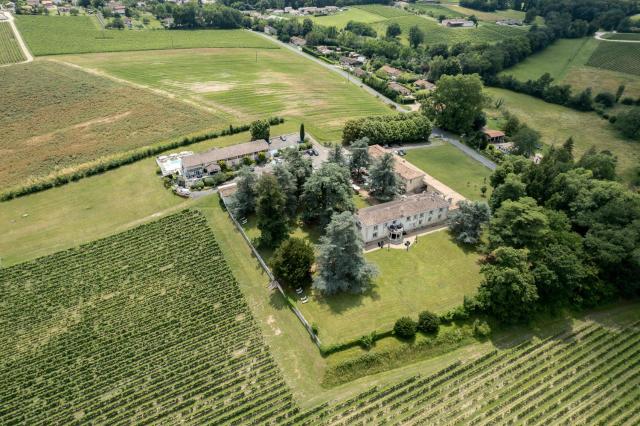 Les Secrets Château Pey La Tour - Logis Hôtels & Restaurant