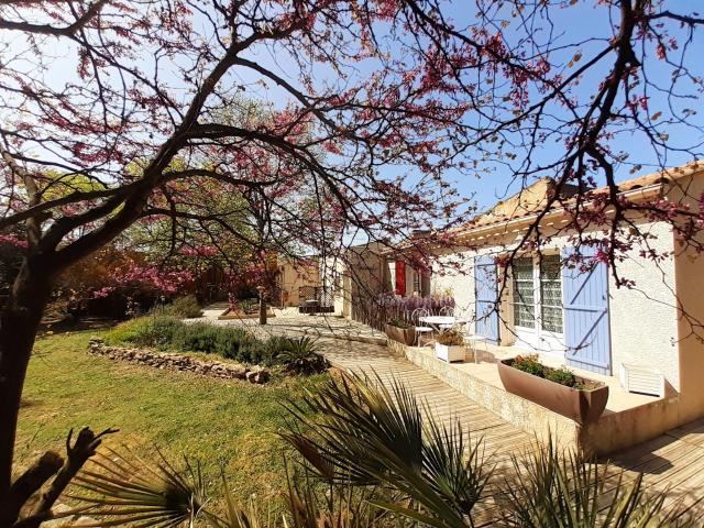 Logis Hôtel Restaurant Le Clos des Capitelles