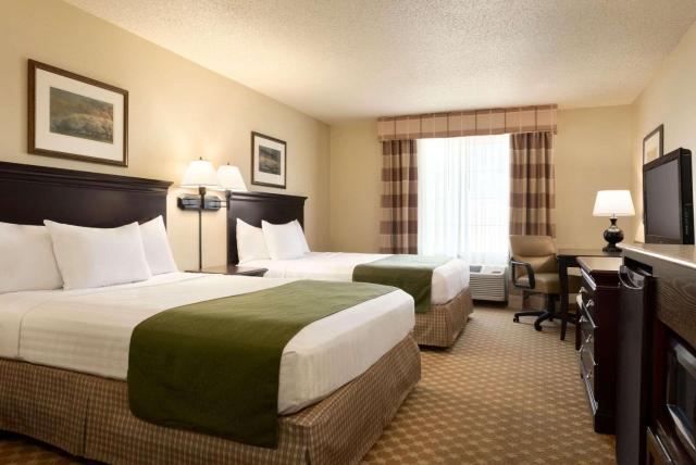 Country Inn & Suites by Radisson, Chanhassen, MN