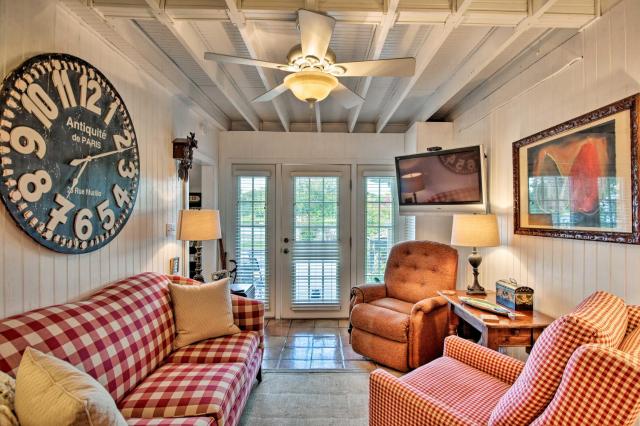 Lake Marion Home with Canoe in Altamonte Springs!