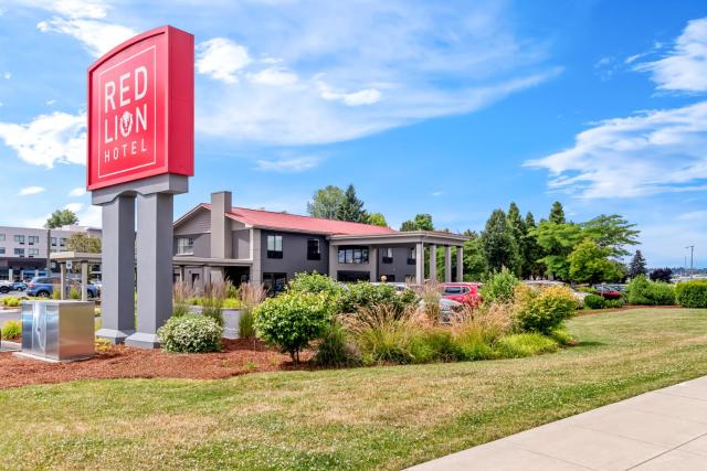 Red Lion Hotel Portland Airport