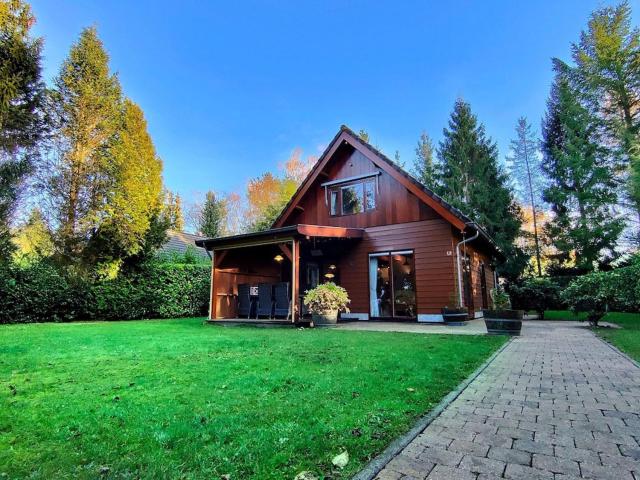 Holiday home with beautiful garden