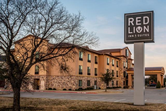 Red Lion Inn & Suites Mineral Wells