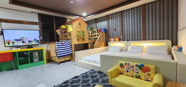 Kids & Family Hotel