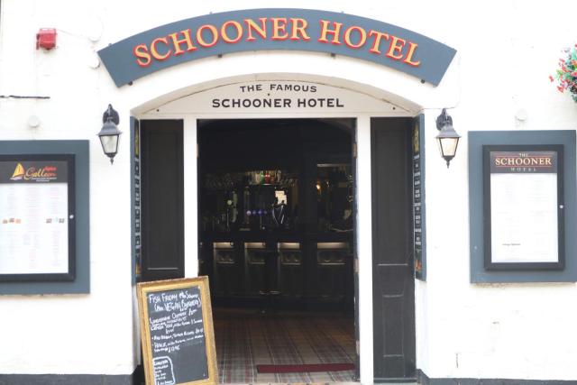 Schooner Hotel