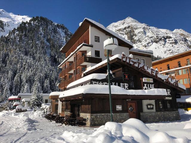 Piz-Hotel