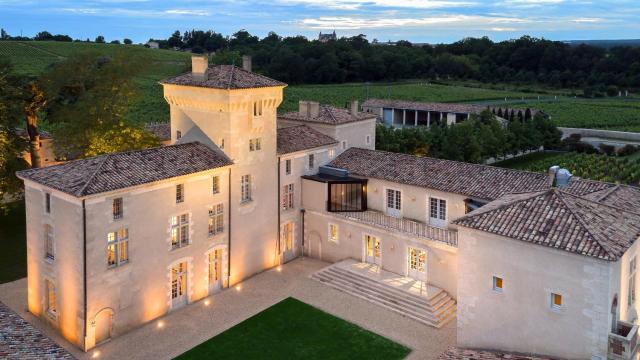 Château Lafaurie-Peyraguey Hôtel & Restaurant LALIQUE