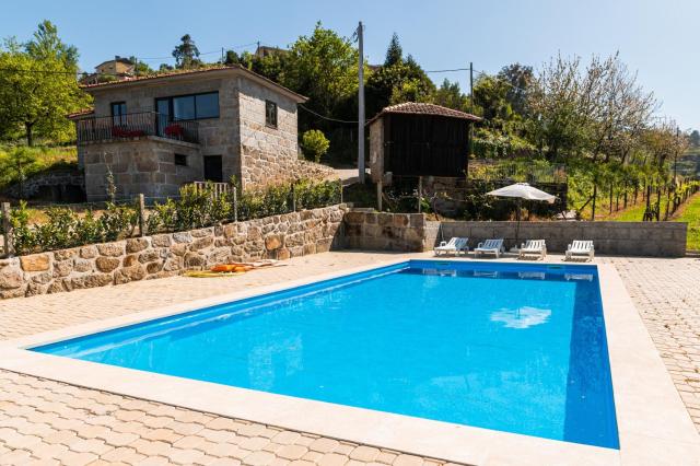 Charming House in Fornos with shared pool