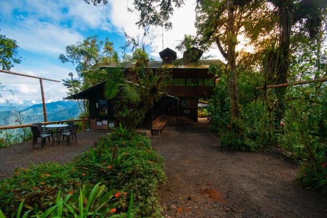 Bellavista Cloud Forest Lodge & Private Protected Area