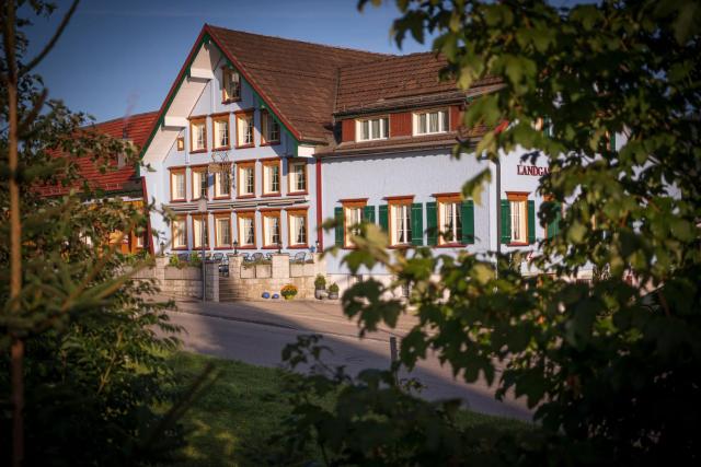 Hotel Landgasthaus Neues Bild, Eggerstanden