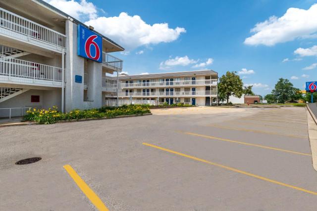 Motel 6-Rolling Meadows, IL - Chicago Northwest