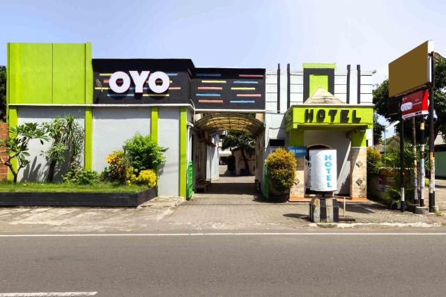 OYO 3024 Hotel Kebon Manis