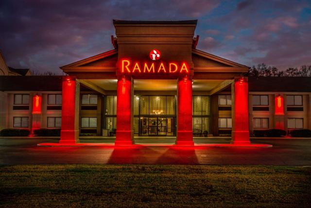 Ramada by Wyndham Tuscaloosa