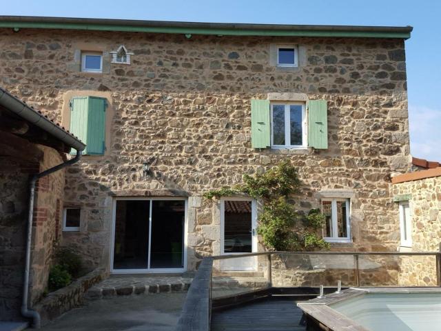 Gîte de charme avec piscine privée, terrasse et cour close à Saint-Appolinard - FR-1-496-202