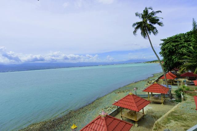 Amazing Beach Resort Palu