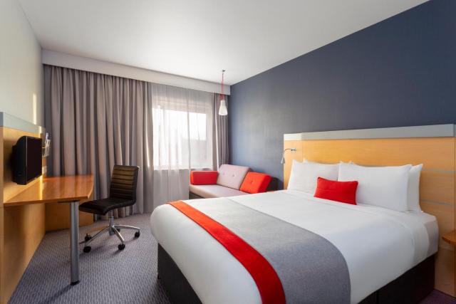 Holiday Inn Express Birmingham Redditch, an IHG Hotel