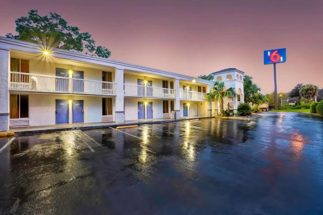 Motel 6-Gainesville, FL