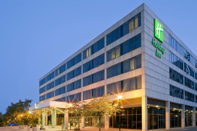 Holiday Inn Milton Keynes Central, an IHG Hotel