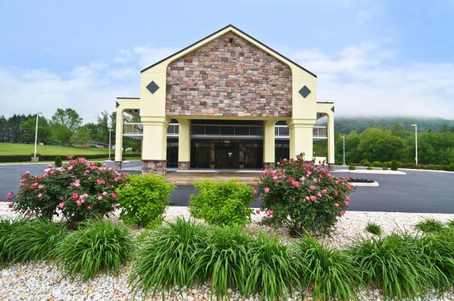 Best Western Cades Cove Inn