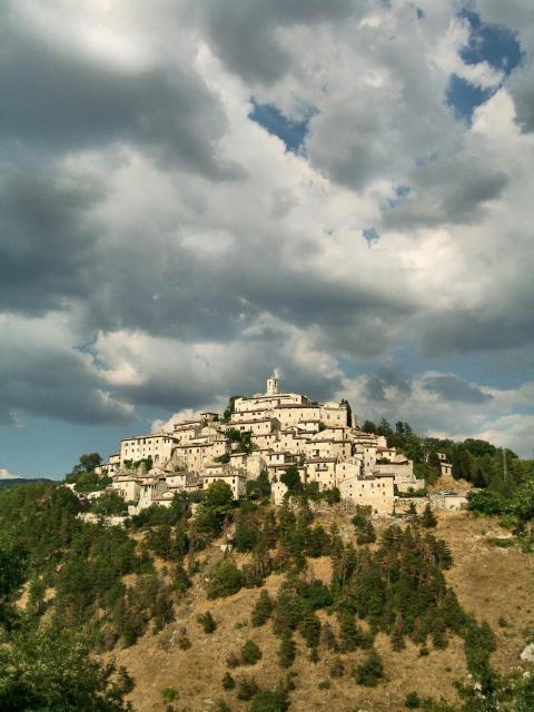 Albergo Diffuso Crispolti