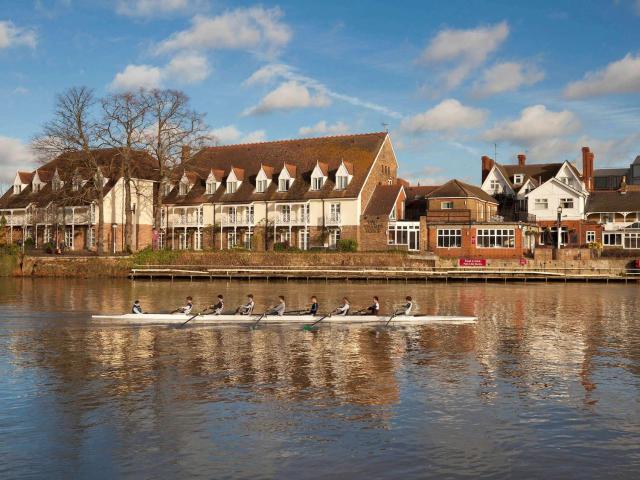 Mercure London Staines-upon-Thames Hotel