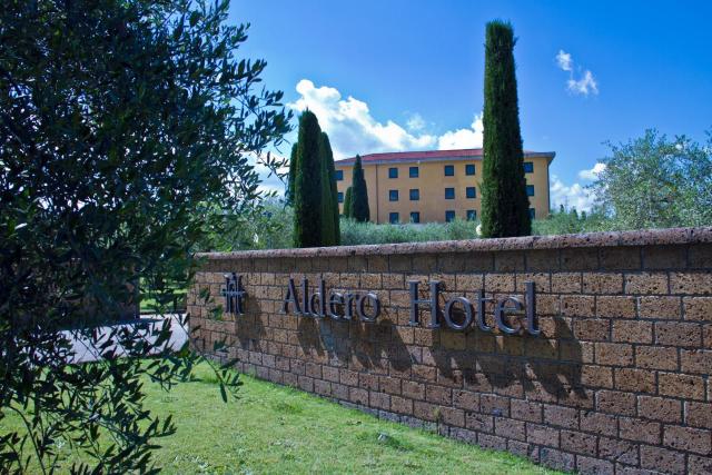 Aldero Hotel