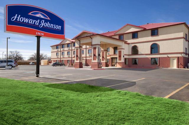 Howard Johnson by Wyndham Lubbock TX