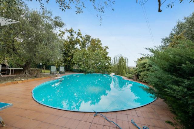 Welcoming Apartment in Fabrica di Roma – 140 sqm Private Pool