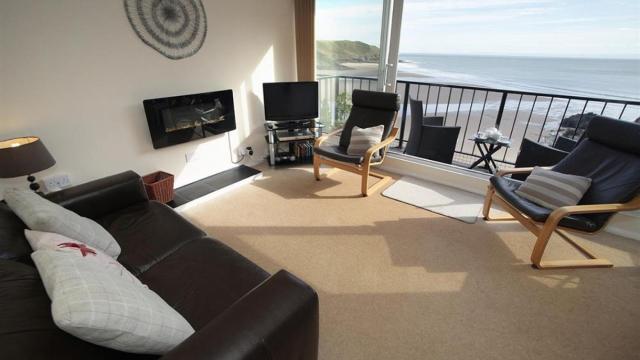 9_304 Redcliffe Apartments, Caswell Bay