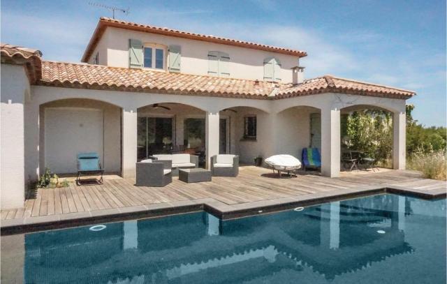 Beautiful Home In Prades-Sur-Vernazobre