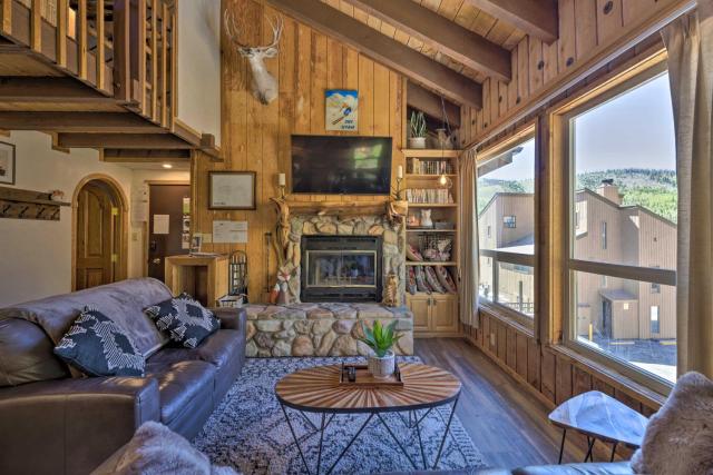 Brian Head Condo with Deck and View - Walk to Ski Lift