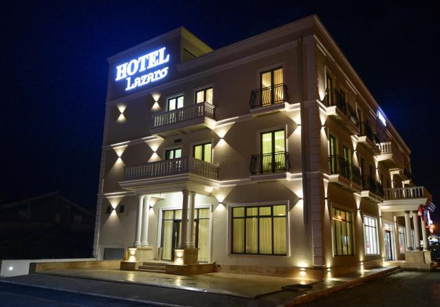 Hotel Lazaro