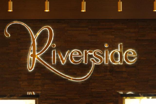 Riverside Lodge Hotel