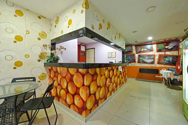 OYO 91076 Orange Hotel Kuala Pilah