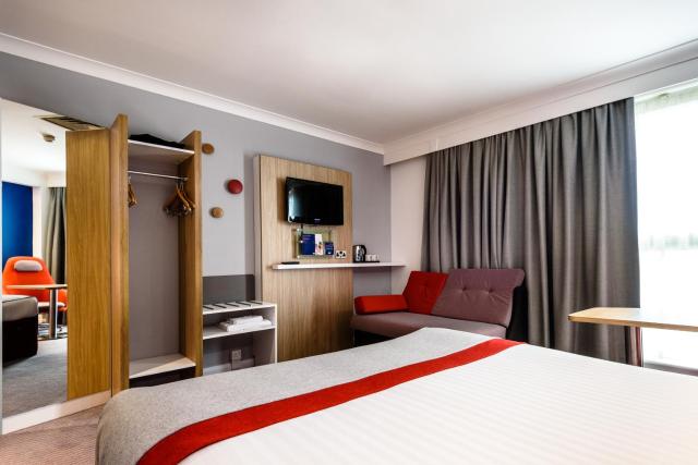 Holiday Inn Express London Stansted Airport, an IHG Hotel