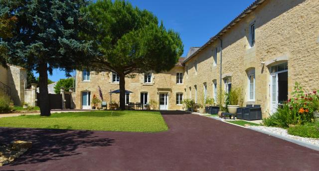 Jardin d'arcy - chambres d'hôtes avec piscine et SPA