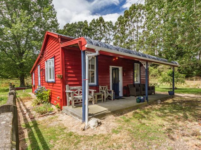 The Red Rooster Cottage