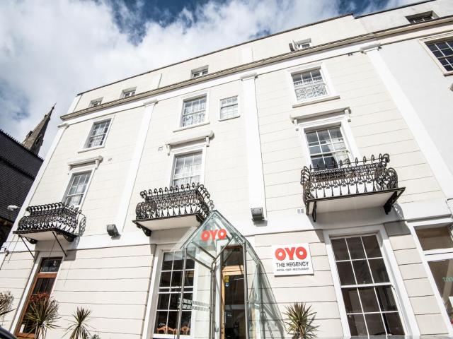 OYO The Regency, Clifton Bristol