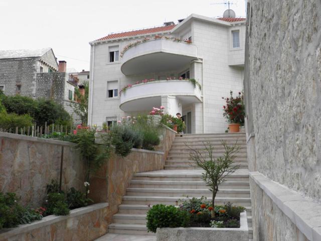 Apartment Mladinic Brac