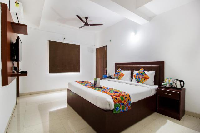 FabHotel Limestone Suites - Near Yashoda Hospitals, Somajiguda