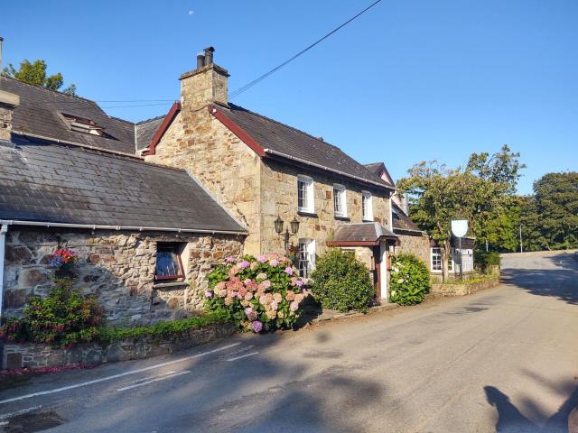 Trewern Arms Hotel