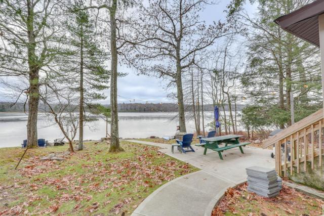 Lakefront Property in the Heart of the Catskills!