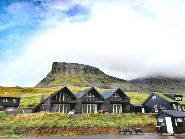 Gásadalur Apartments @ World famous waterfall