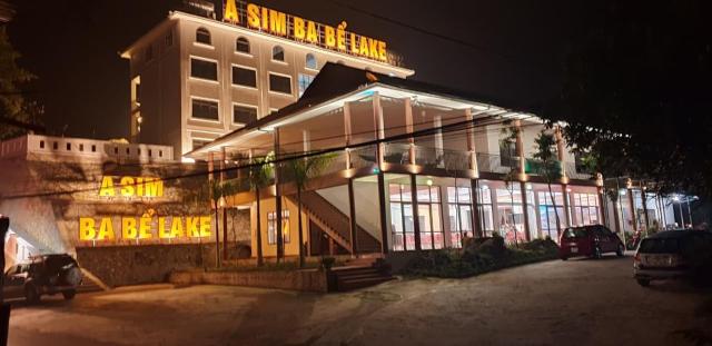 A Sim ba be lake hotel