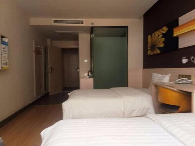 7Days Inn Yueyang Pingjiang Tianyue Road Pedestrian Street