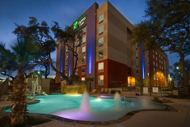 Holiday Inn Express & Suites San Antonio Medical Center North, an IHG Hotel