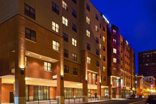 Courtyard by Marriott Syracuse Downtown at Armory Square