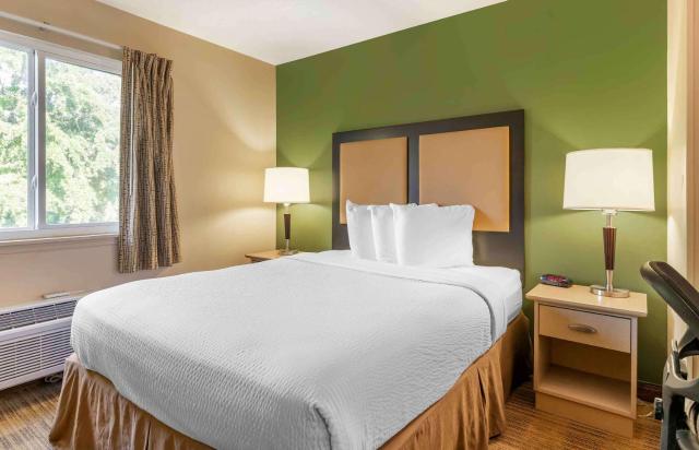 Extended Stay America Suites - Cleveland - Middleburg Heights