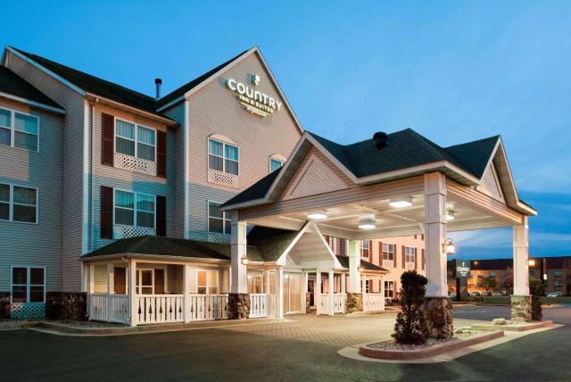 Country Inn & Suites by Radisson, Stevens Point, WI